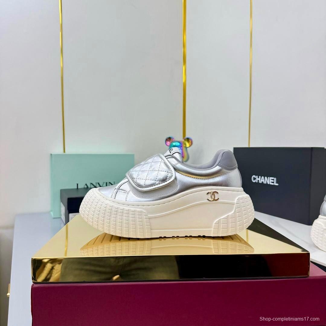 Chanel 2025/SS Panda Casual Sneakers Bread Shoes - LY00330
