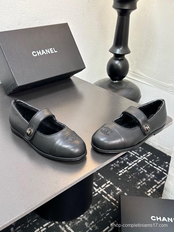 Chanel 2025 SS French Mary Jane Flat Shoes with Fur Trim - KFY00300
