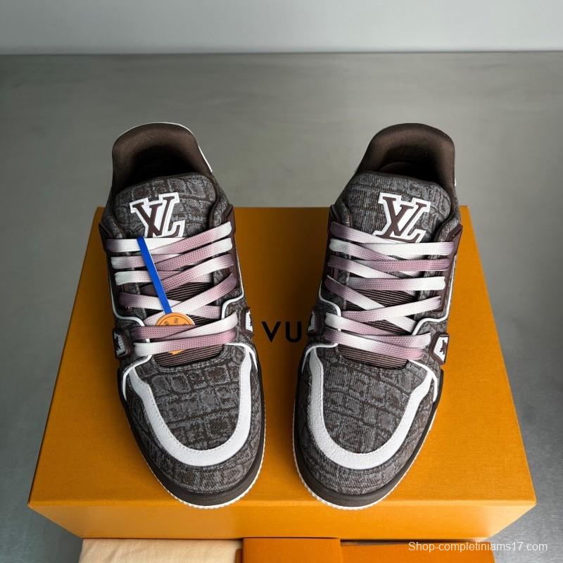 Louis Vuitton 2025 Spring/Summer Collection Luxury Sneakers with Signature Logo and Dual-Color TPU Outsole - YC