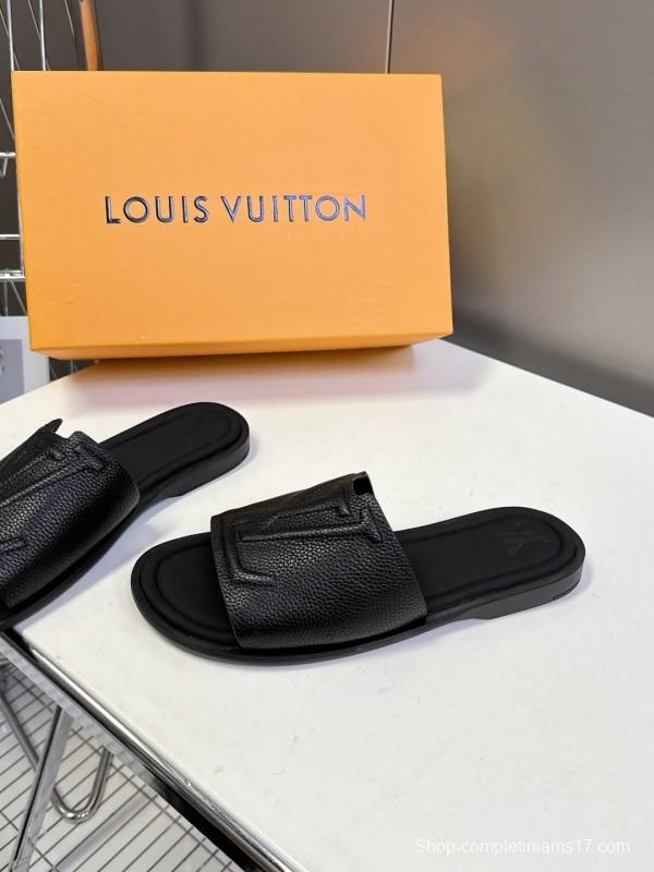 Louis Vuitton Venice Series Sandals with Monogram Embossing and Adjustable Strap - KFY00220