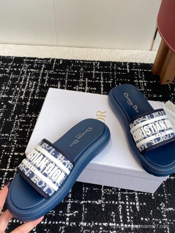 Dior Spring Summer 2025 Latest Ultra-Light Foam Sole Beach Sandals - KFY00260