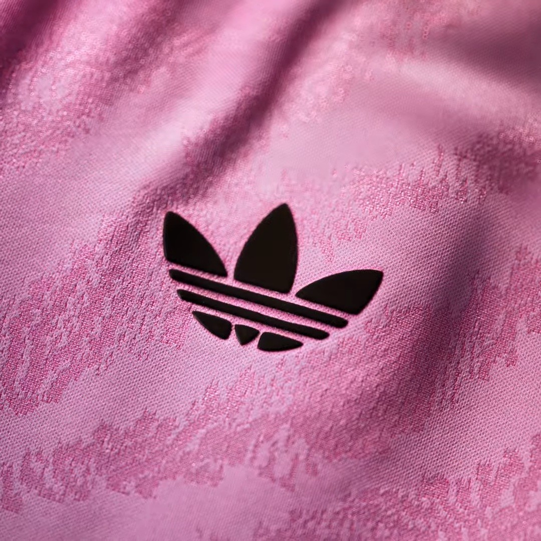 Juventus Away 26/27 Pink Juve